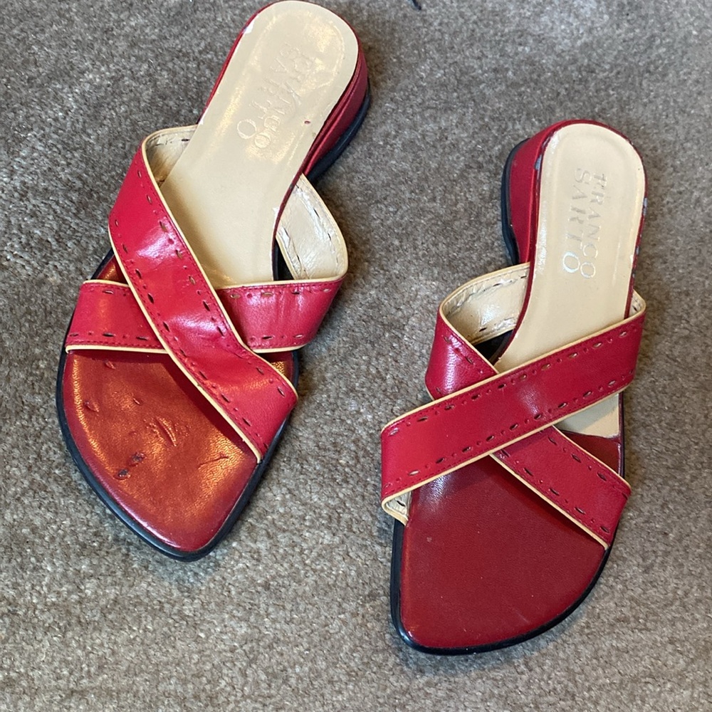 Sandals - Picture 10 of 11